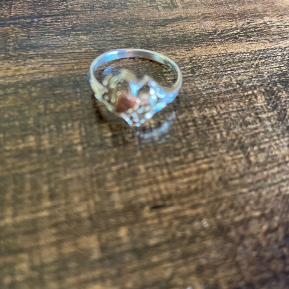 Black hills gold ring. - Picture 2 of 8